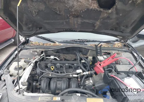 2010 Ford Fusion Se z USA, uszkodzony, nr VIN 3FAHP0HA9AR249576